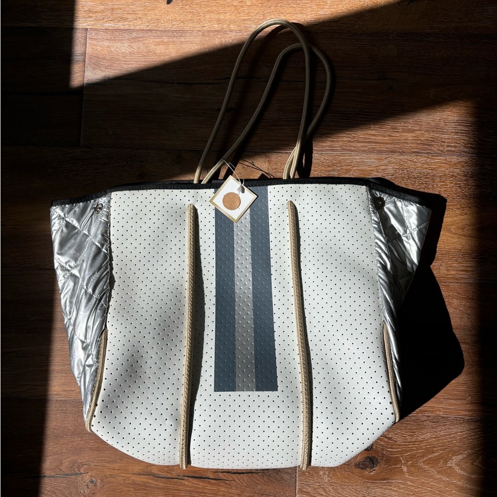 Boutique tote bag